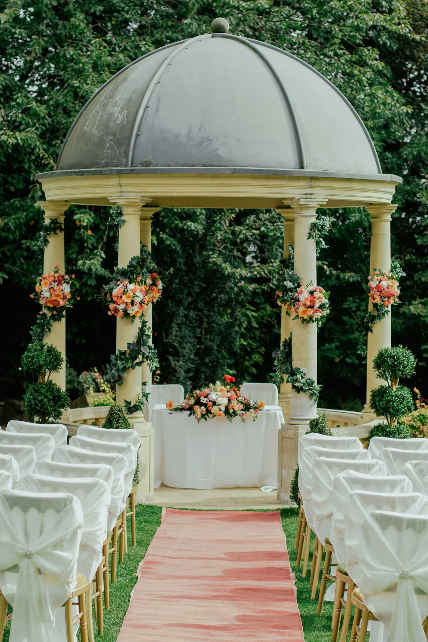 Ceremony floral installation